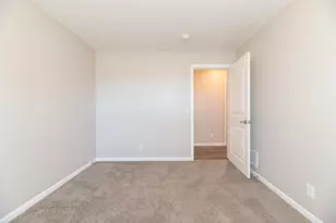 135 Jeremy St, Constantine, MI 49042 - Photo 36