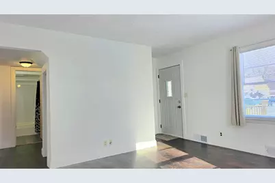 2426 Midday Street, Jackson, MI 49203 - Photo 10