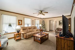 9131 N 42nd St, Hickory Corners, MI 49060 - Photo 6
