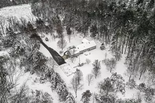 9131 N 42nd St, Hickory Corners, MI 49060 - Photo 34