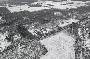 9131 N 42nd St, Hickory Corners, MI 49060 - Photo 36