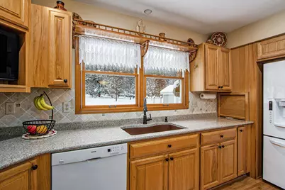 9131 N 42nd Street, Hickory Corners, MI 49060 - Photo 12