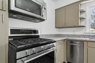 1199 Monroe St, Benton Harbor, MI 49022 - Photo 10