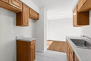 25655 Salem St, Roseville, MI 48066 - Photo 12