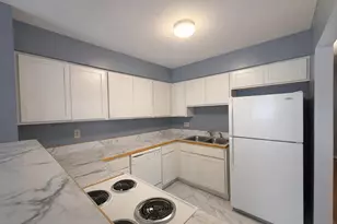 907 Registry Dr, Grand Ledge, MI 48837 - Photo 8