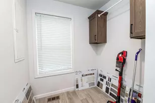 460 Langley St, Muskegon, MI 49442 - Photo 22