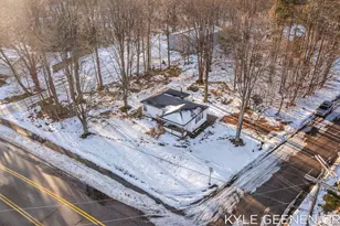 1833 Ottawa Beach Rd, Holland, MI 49424 - Photo 32