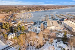 1833 Ottawa Beach Rd, Holland, MI 49424 - Photo 34