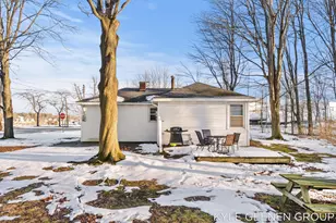 1833 Ottawa Beach Rd, Holland, MI 49424 - Photo 8