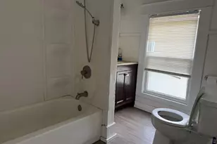 913 Bryant St, Kalamazoo, MI 49001 - Photo 8