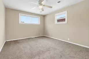 13747 Humphrey St, Southgate, MI 48195 - Photo 18