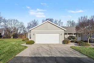 95 Oakwood Dr, Coldwater, MI 49036 - Photo 1