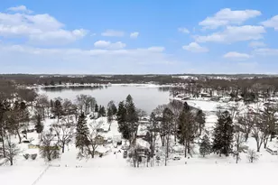 50362 Eastside Dr, Dowagiac, MI 49047 - Photo 16