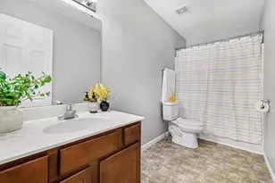 4647 Torrington Dr SE, Kentwood, MI 49512 - Photo 12