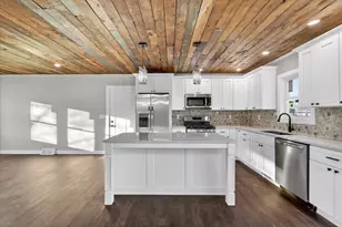 325 E Battle Creek St, Galesburg, MI 49053 - Photo 8