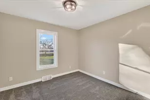 325 E Battle Creek St, Galesburg, MI 49053 - Photo 24