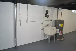 325 E Battle Creek St, Galesburg, MI 49053 - Photo 40