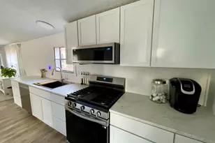 8771 Chain O Lakes Dr, Delton, MI 49046 - Photo 12