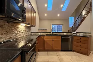 4428 Bridgeview Ln, Canton, MI 48188 - Photo 8