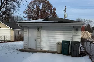 22430 Nowlin St, Dearborn, MI 48124 - Photo 6