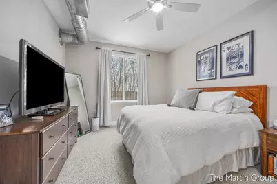 2344 Watertown Way NE, Grand Rapids, MI 49505 - Photo 12
