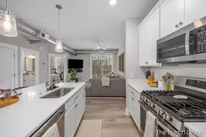 2344 Watertown Way NE, Grand Rapids, MI 49505 - Photo 6