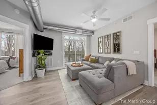 2344 Watertown Way NE, Grand Rapids, MI 49505 - Photo 4