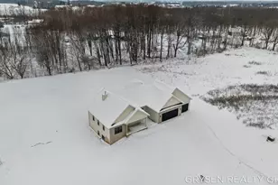 8645 Bosque Dr SE, Caledonia, MI 49316 - Photo 4