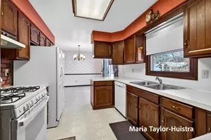 15881 Groesbeck St, Grand Haven, MI 49417 - Photo 6