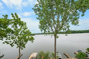 730 Cliffs Dr, Ypsilanti, MI 48198 - Photo 2