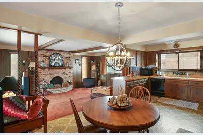 38612 Wingate Drive, Clinton, MI 48038 - Photo 2