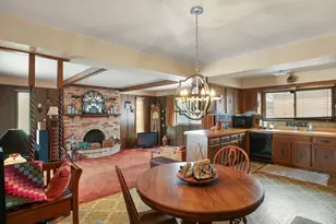 38612 Wingate Dr, Clinton Twp, MI 48038 - Photo 2