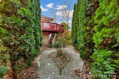 1020 Brookway Court, Norton Shores, MI 49441 - Photo 42