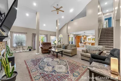 1020 Brookway Court, Norton Shores, MI 49441 - Photo 12