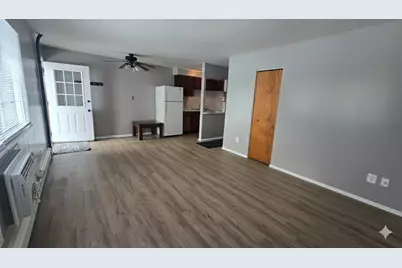 46169 Jefferson Avenue, Chesterfield, MI 48047 - Photo 2