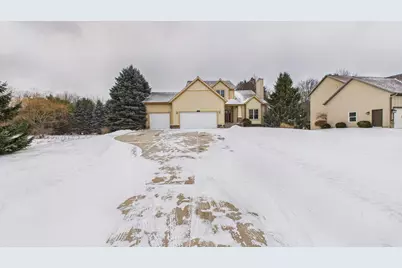 88 Meadows Drive, Muskegon, MI 49441 - Photo 2