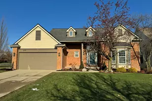 2330 Courtney Cir Ct, Ann Arbor, MI 48103 - Photo 2