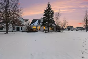 2330 Courtney Cir Ct, Ann Arbor, MI 48103 - Photo 8