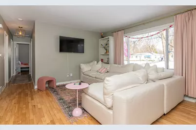 6804 Bluegrass Street, Portage, MI 49024 - Photo 8