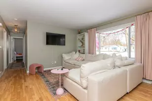 6804 Bluegrass St, Portage, MI 49024 - Photo 8