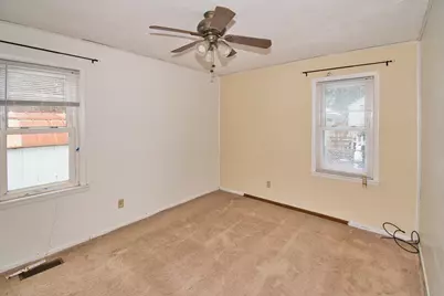 903 N Detroit Street, Buchanan, MI 49107 - Photo 16