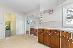 5715 Kalamazoo Ave SE, Grand Rapids, MI 49508 - Photo 10