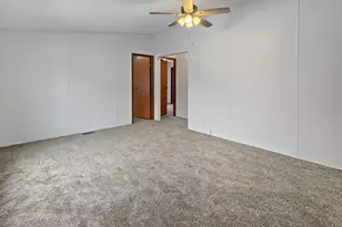 253 E Scarlet Oak Dr, Coopersville, MI 49404 - Photo 6