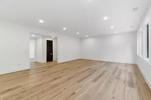 3750 Charlevoix Dr SE, Grand Rapids, MI 49546 - Photo 14