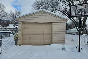 3820 Mallory Ave SW, Wyoming, MI 49519 - Photo 2