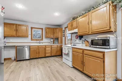 1657 Jordan Lake Avenue, Lake Odessa, MI 48849 - Photo 16