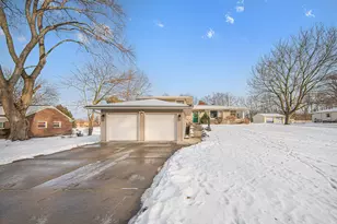 2175 Pioneer Dr, Jackson, MI 49201 - Photo 30