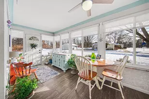 2175 Pioneer Dr, Jackson, MI 49201 - Photo 8