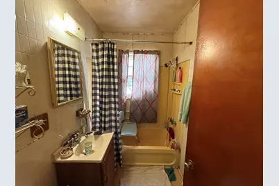 1308 Colgrove Avenue, Kalamazoo, MI 49048 - Photo 8