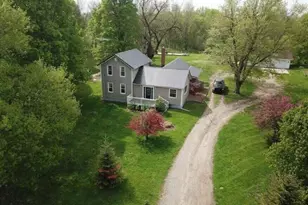 3151 E Bacon Rd, Hillsdale, MI 49242 - Photo 2